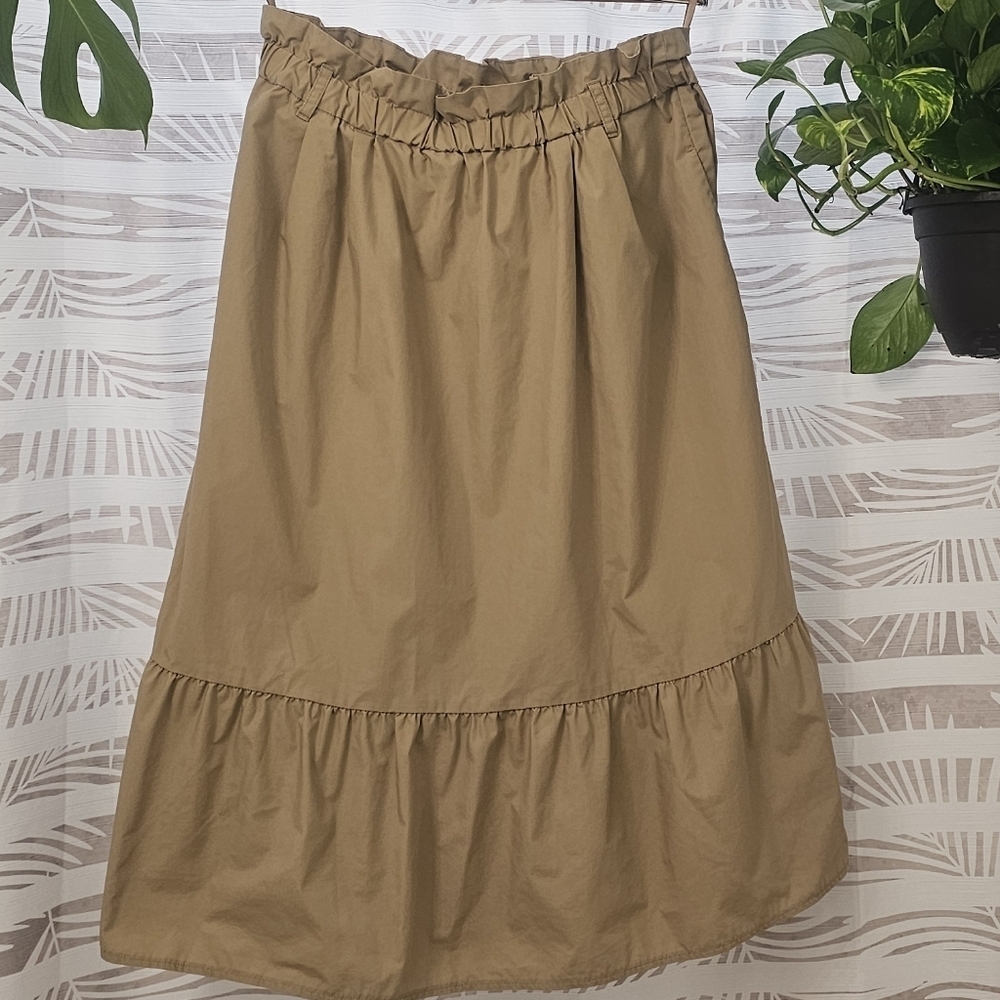 UNIQLO Khaki Skirt Juniors Size 5 - Picture 1 of 5